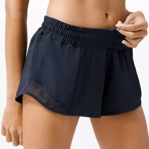 NAVY Hotty Hot Low Rise Short 2.5"